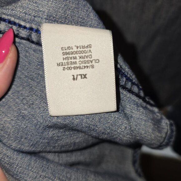 ๐Gap 1969 Western Denim Shirt - Classic Light Wash - XL Tall - Picture 4 of 10